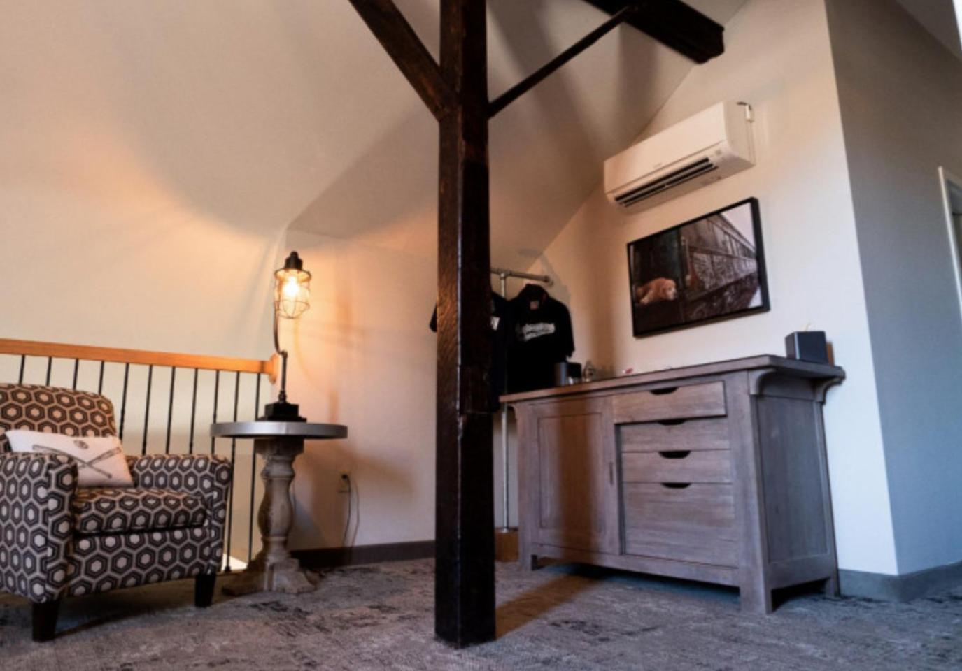 The Railroad Inn คูเปอร์สทาวน์ ภายนอก รูปภาพ